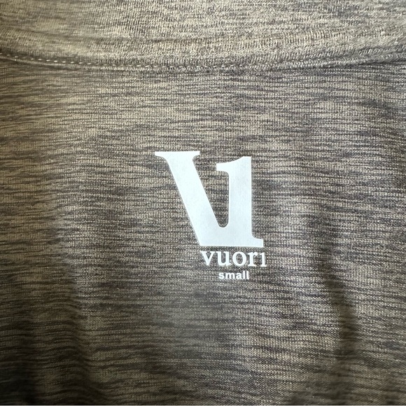 💪Vuori Cresent After Yoga 1/2 Zip Top💪 - Picture 6 of 10